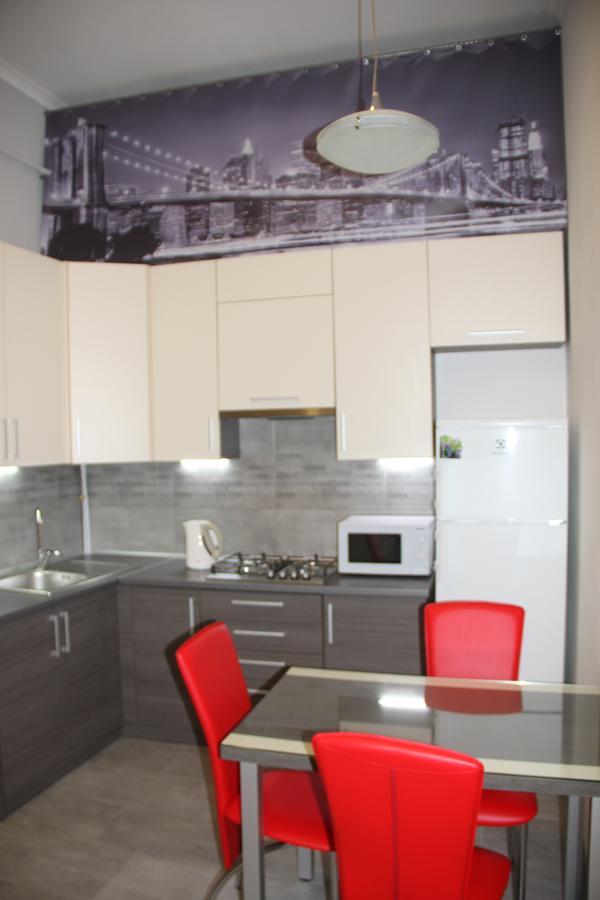 Apartment On Khorvatska Street Львов Экстерьер фото