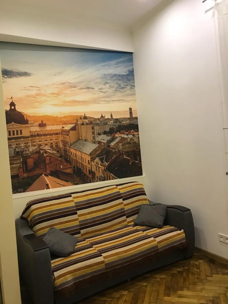 Apartment On Khorvatska Street Львов Экстерьер фото