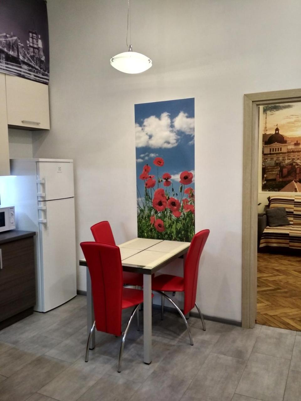 Apartment On Khorvatska Street Львов Экстерьер фото
